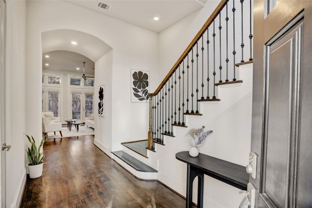 1701 Wrenwood Lakes, Houston, TX 77043