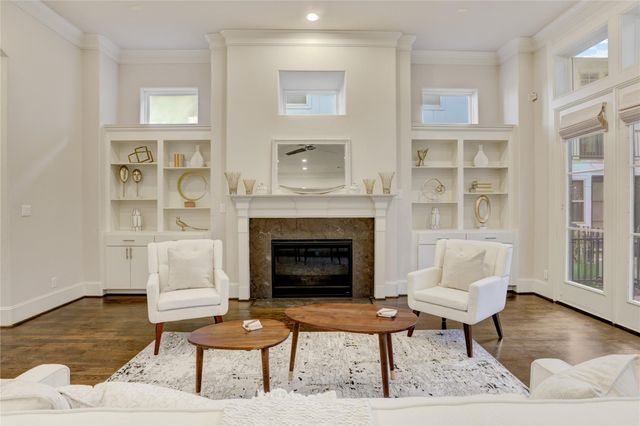 1701 Wrenwood Lakes, Houston, TX 77043