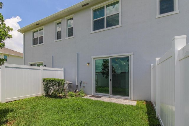 640 SE Lake Falls Street, Port St. Lucie, Port St Lucie, FL 34984