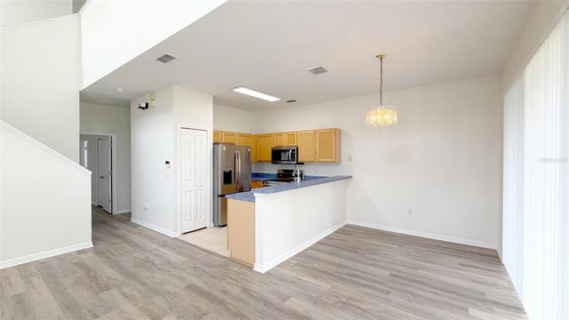 203 MADISON CIRCLE, Davenport, FL 33896