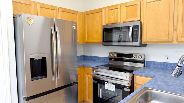 203 MADISON CIRCLE, Davenport, FL 33896