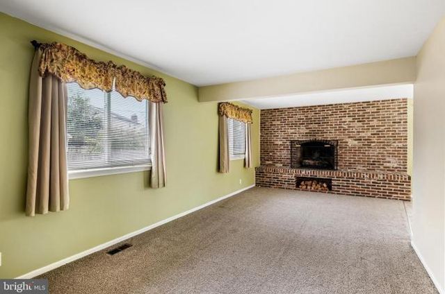 169 E SAINT ANDREWS DR, Mt Laurel, NJ 08054