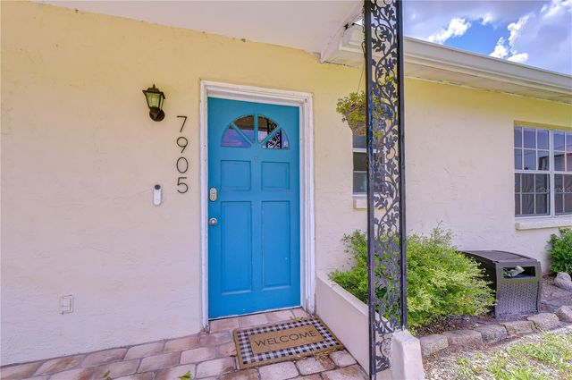 7905 N FREMONT AVENUE, Tampa, FL 33604