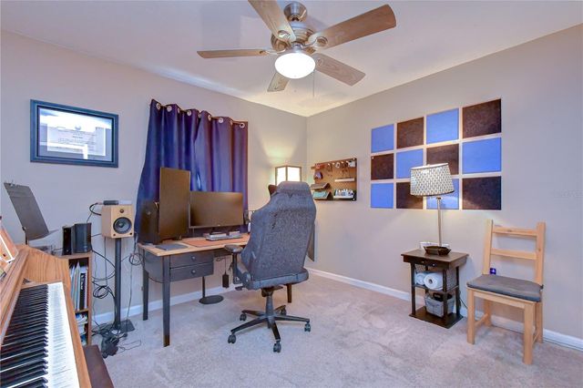 7905 N FREMONT AVENUE, Tampa, FL 33604