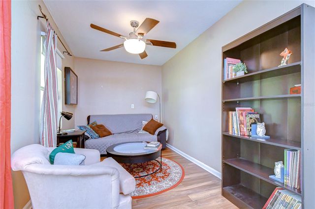 7905 N FREMONT AVENUE, Tampa, FL 33604