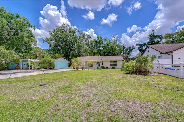 7905 N FREMONT AVENUE, Tampa, FL 33604