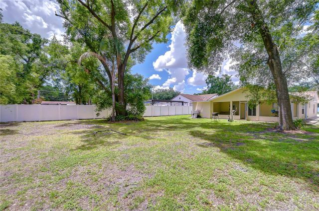 7905 N FREMONT AVENUE, Tampa, FL 33604