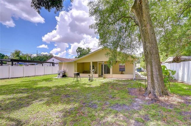 7905 N FREMONT AVENUE, Tampa, FL 33604