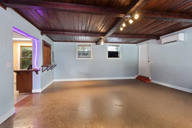 2616 45th Street, Galveston, TX 77550