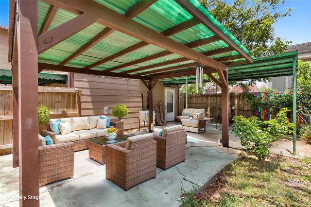 2616 45th Street, Galveston, TX 77550