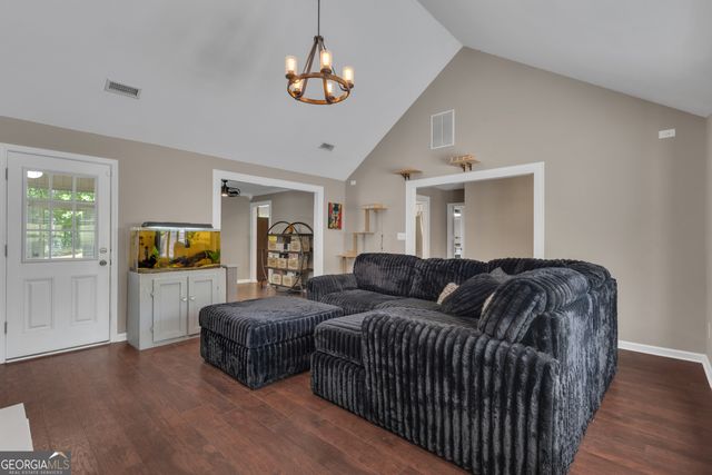 1255 Fischer Road, Sharpsburg, GA 30277