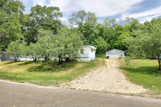 314 Railroad Street, Rio, WI 53960