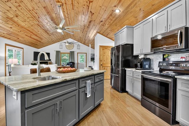 380 Bear Trail, Murphy, NC 28906