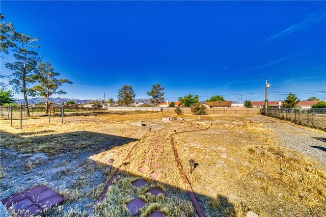 2040 Laguna Street, Pahrump, NV 89048