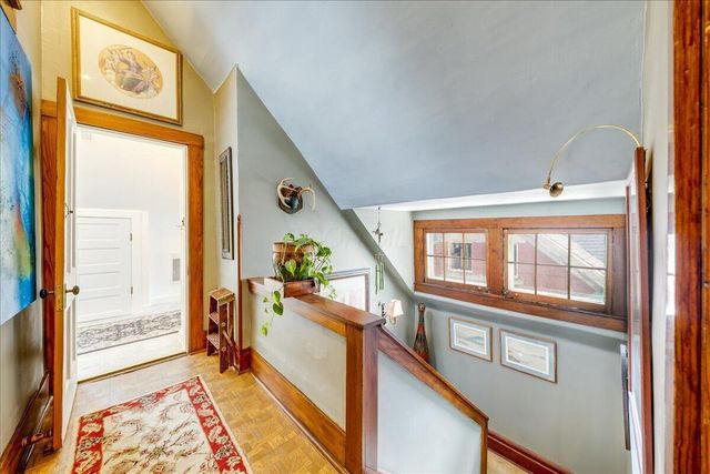 62 N Ohio Avenue, 3rd floor, Columbus, OH 43203