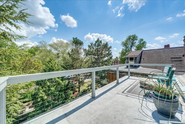 62 N Ohio Avenue, 3rd floor, Columbus, OH 43203