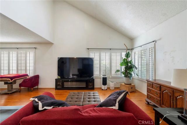 20627 Lemmer Street, Chatsworth, CA 91311