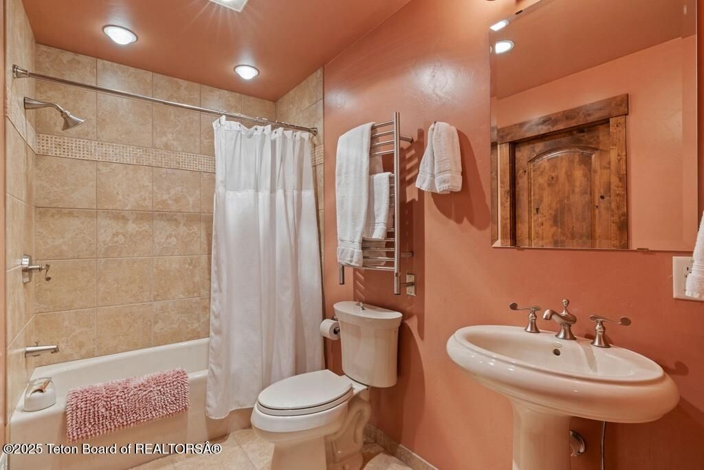 6240 N PRICKLY PEAR Lane, Jackson, WY 83001 photo 28