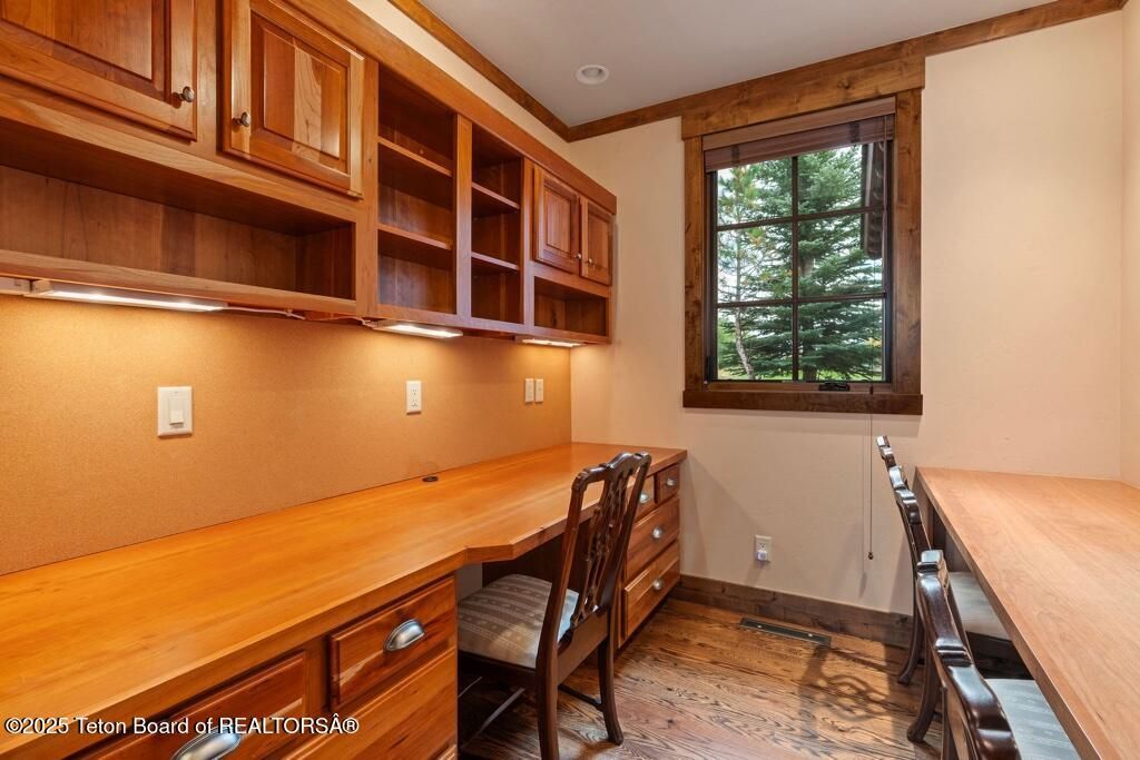 6240 N PRICKLY PEAR Lane, Jackson, WY 83001 photo 29