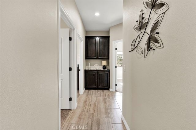 8140 Heartland, Oak Hills, CA 92344