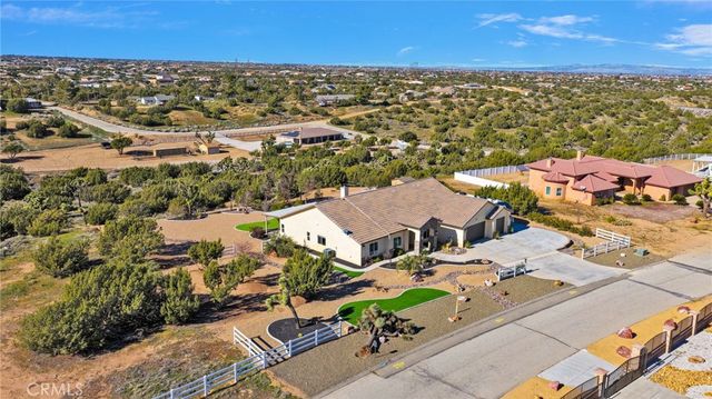 8140 Heartland, Oak Hills, CA 92344