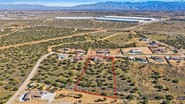 8140 Heartland, Oak Hills, CA 92344