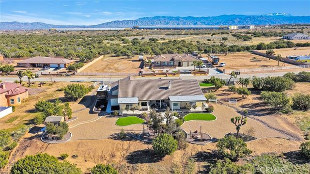 8140 Heartland, Oak Hills, CA 92344