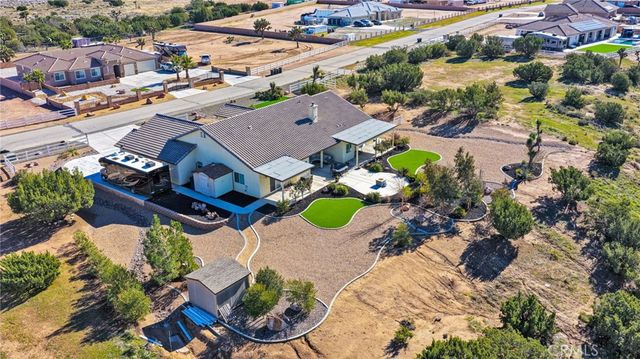 8140 Heartland, Oak Hills, CA 92344