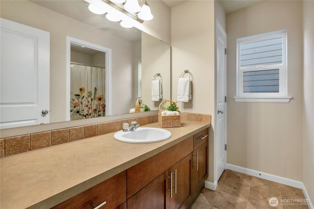 18509 104th Street Ct E, Bonney Lake, WA 98391