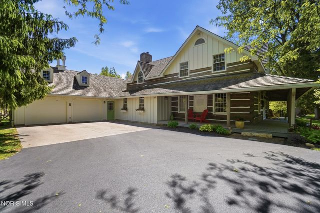 8201 Heller Road, Whitehouse, OH 43571