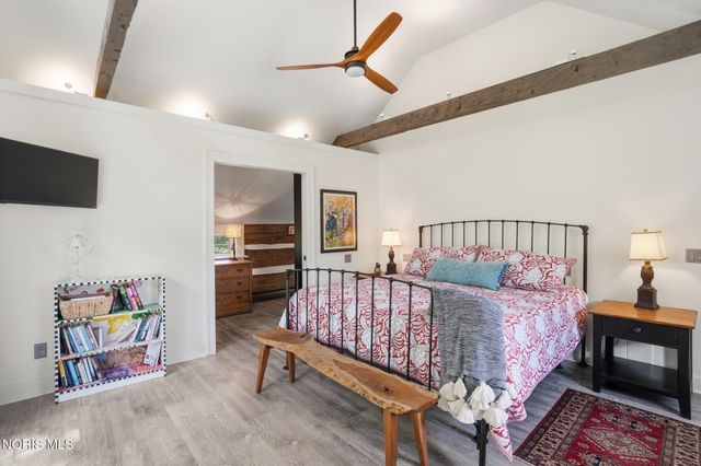 8201 Heller Road, Whitehouse, OH 43571