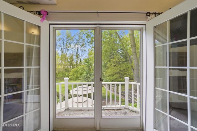 8201 Heller Road, Whitehouse, OH 43571