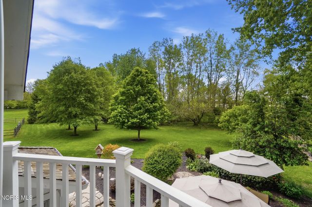 8201 Heller Road, Whitehouse, OH 43571