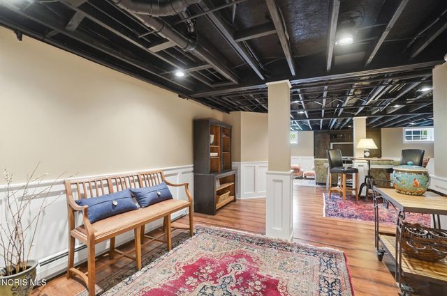8201 Heller Road, Whitehouse, OH 43571