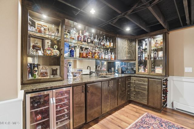 8201 Heller Road, Whitehouse, OH 43571