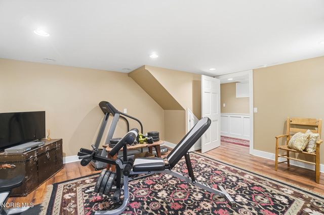 8201 Heller Road, Whitehouse, OH 43571