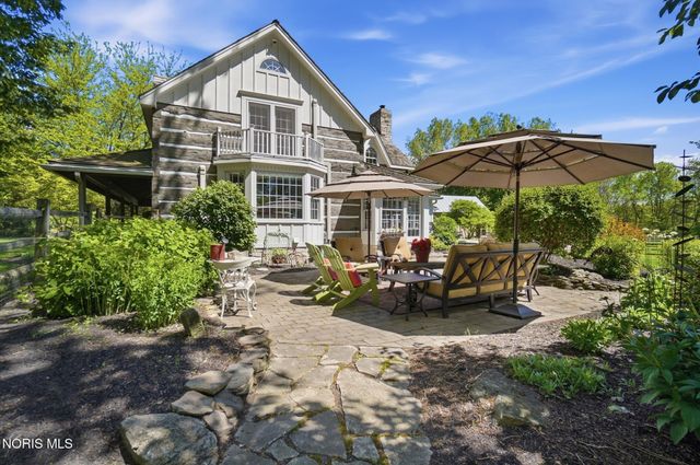 8201 Heller Road, Whitehouse, OH 43571