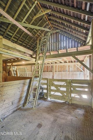 8201 Heller Road, Whitehouse, OH 43571