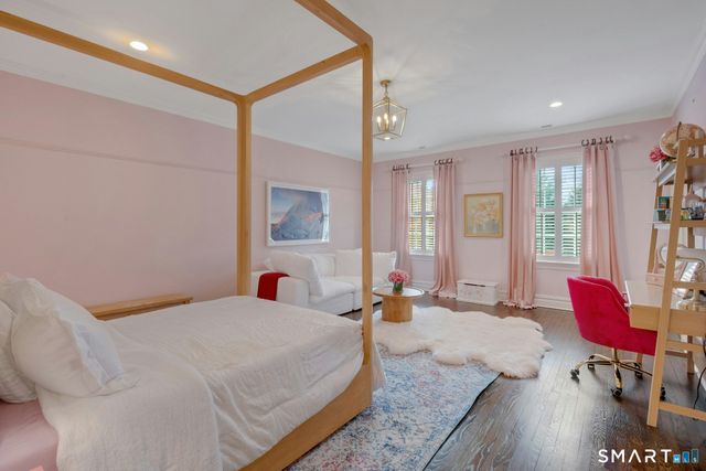 33 Highland Farm Road, Greenwich, CT 06831