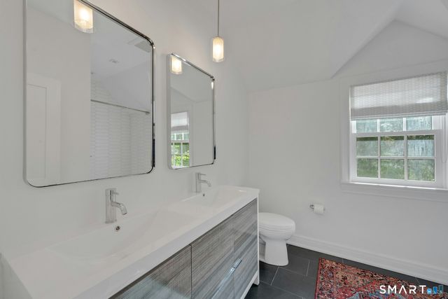 33 Highland Farm Road, Greenwich, CT 06831