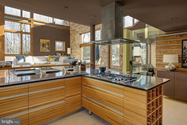 1127 WINDING DR, Cherry Hill, NJ 08003