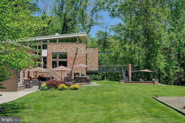 1127 WINDING DR, Cherry Hill, NJ 08003