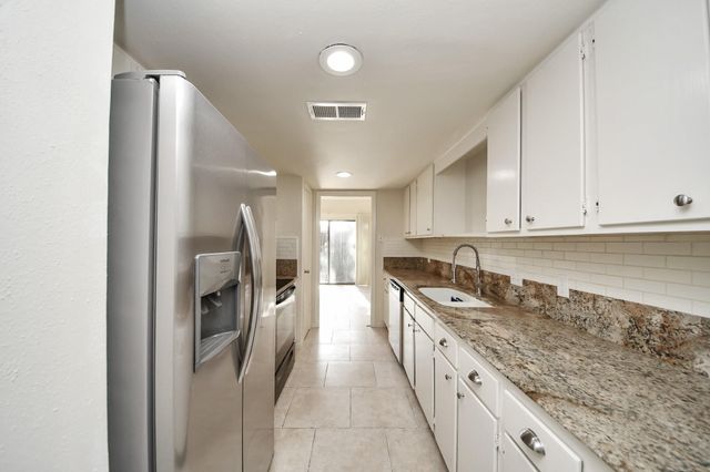 1059 Country Place Dr Drive 1059, Houston, TX 77079