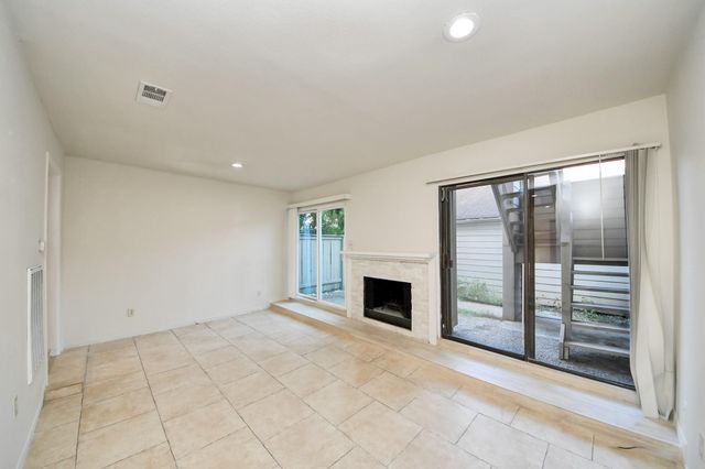 1059 Country Place Dr Drive 1059, Houston, TX 77079