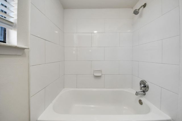 1059 Country Place Dr Drive 1059, Houston, TX 77079