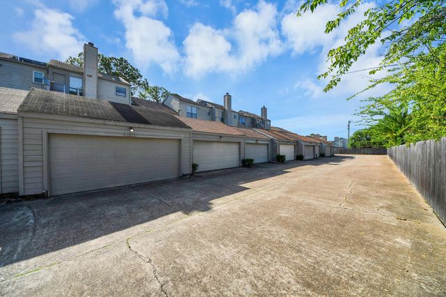 1059 Country Place Dr Drive 1059, Houston, TX 77079