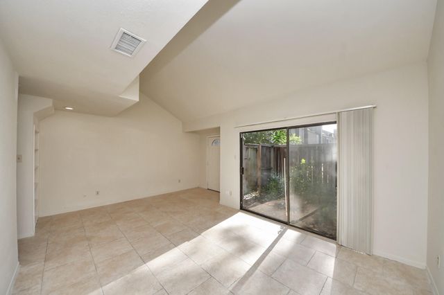 1059 Country Place Dr Drive 1059, Houston, TX 77079