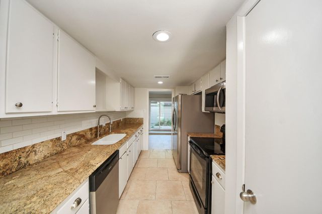 1059 Country Place Dr Drive 1059, Houston, TX 77079