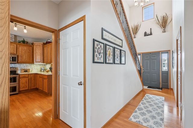 2150 Glen Oaks Drive, Coralville, IA 52241