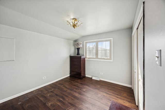 803 E 193rd Street, Glenwood, IL 60425